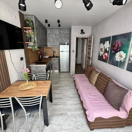 Urban Bloom Апартаменты Бургас